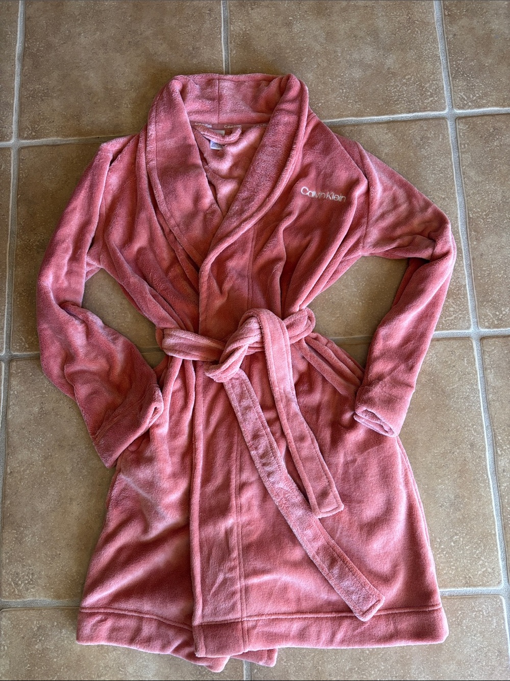 Calvin Klein Plush Shawl Collar Robe in Dusty Rose Pink size XS fits small